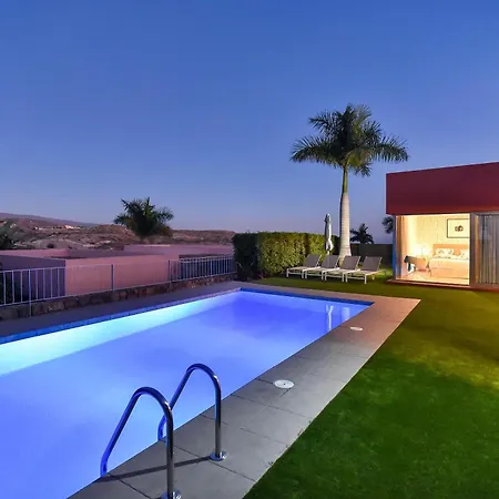 Villa Vista Salobre Luxury Retreat In Gran Canaria Private Outdoor Heatable Pool Bbq Facilities Shaded Outdoor Dining Area Salobre Golf, Las Palmas de Gran Canaria