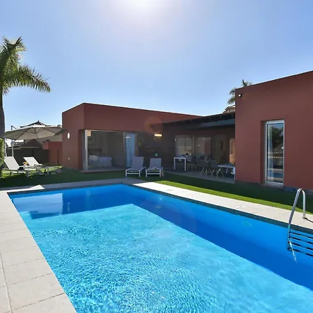 Vista Salobre Luxury Retreat In Gran Canaria Private Outdoor Heatable Pool Bbq Facilities Shaded Outdoor Dining Area Salobre Golf,