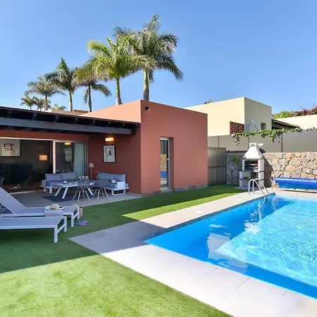Villa Vista Salobre Luxury Retreat In Gran Canaria Private Outdoor Heatable Pool Bbq Facilities Shaded Outdoor Dining Area Salobre Golf,